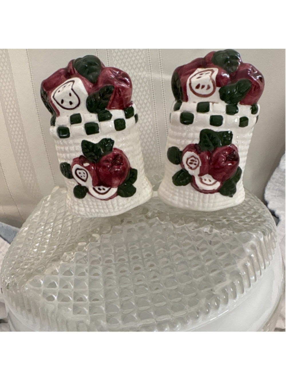 Ceramic Floral Basket Salt & Pepper Shakers Set, White Red Green, 2pc